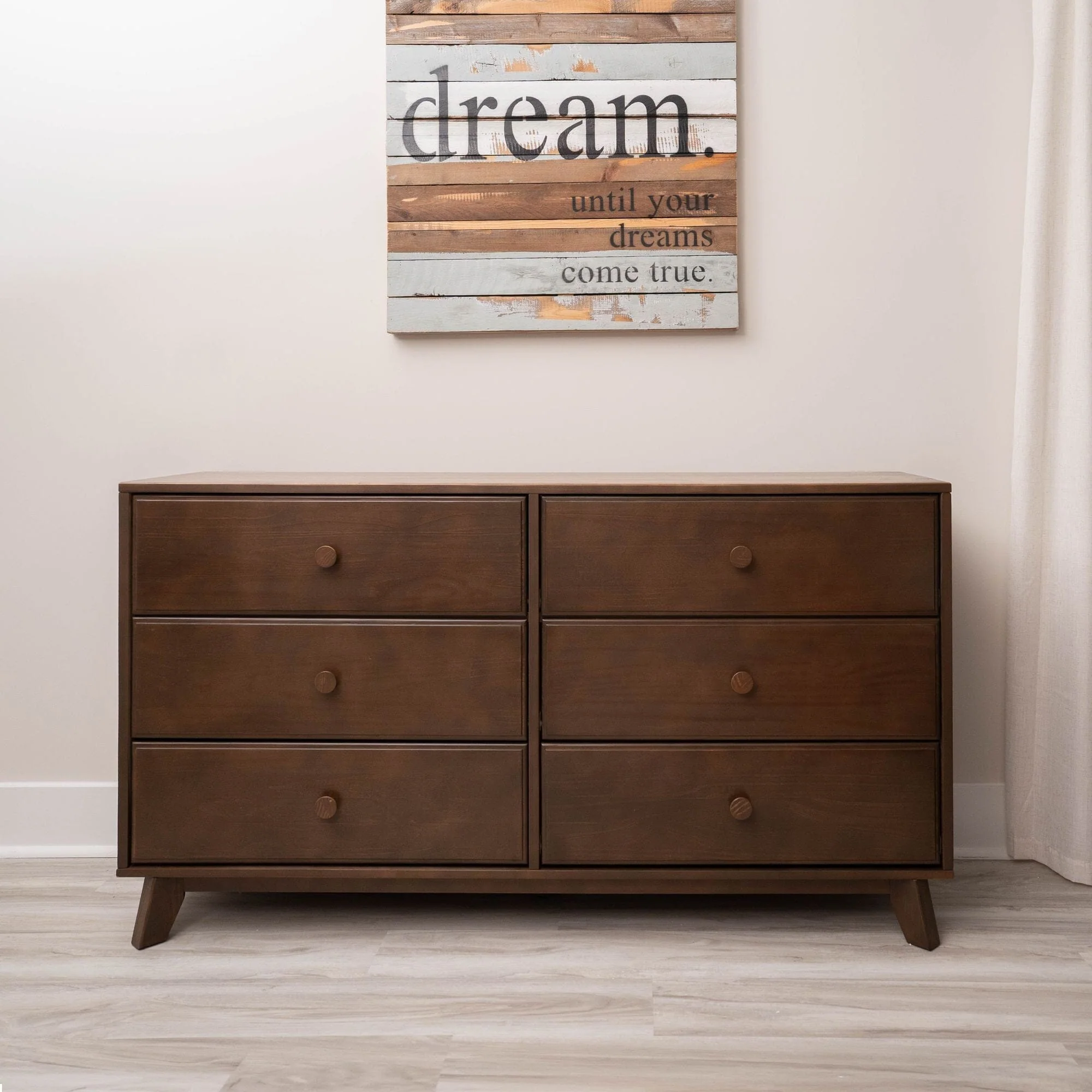 Classic 6-Drawer Dresser - Image 9