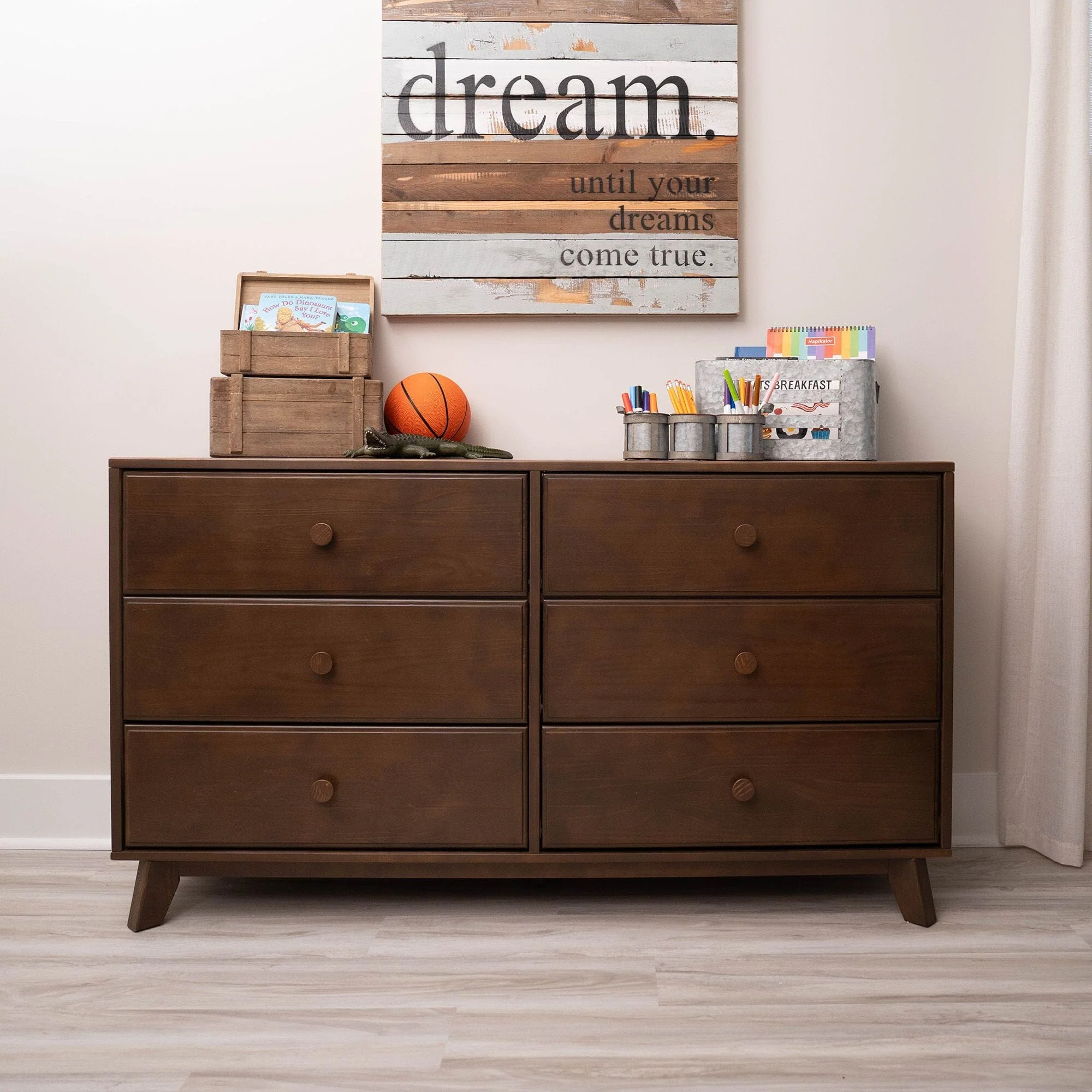 Classic 6-Drawer Dresser - Image 4