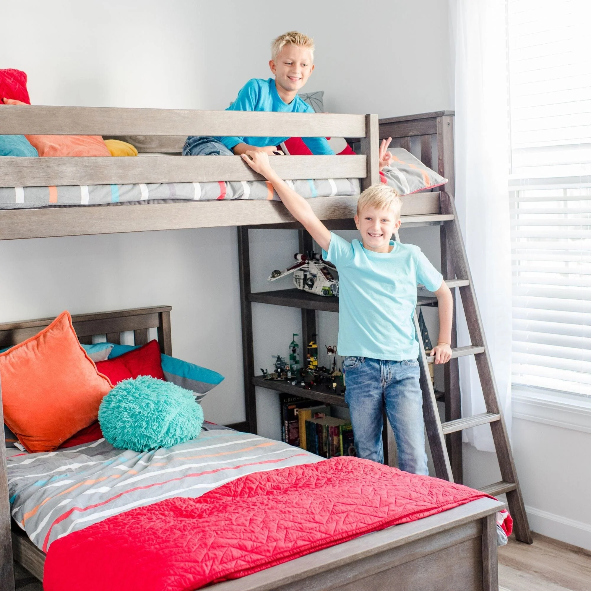 Twin Over Twin L-Shaped Bunk Bed With Bookcase - Image 10