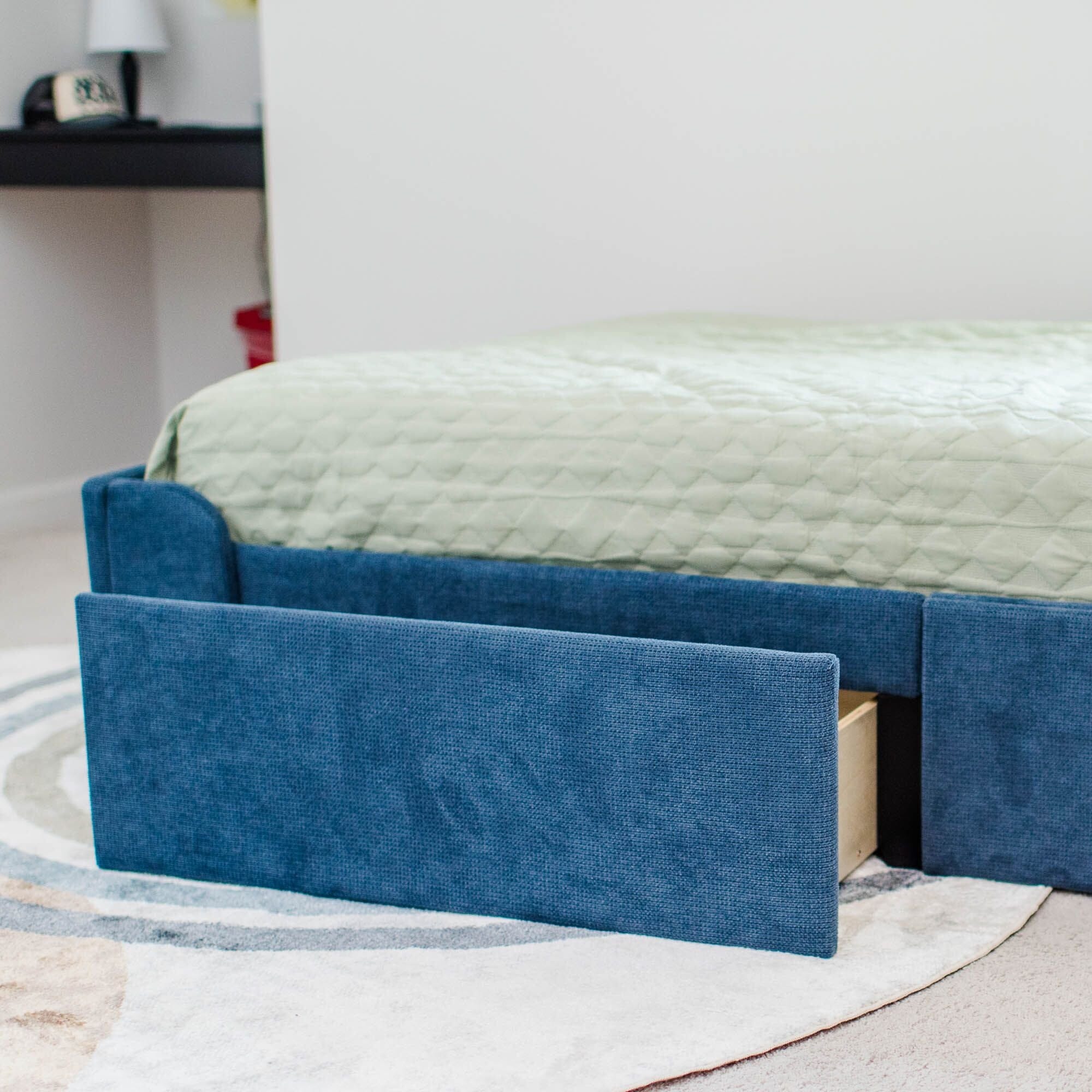 Nicholas Upholstered Full Bed - Image 36