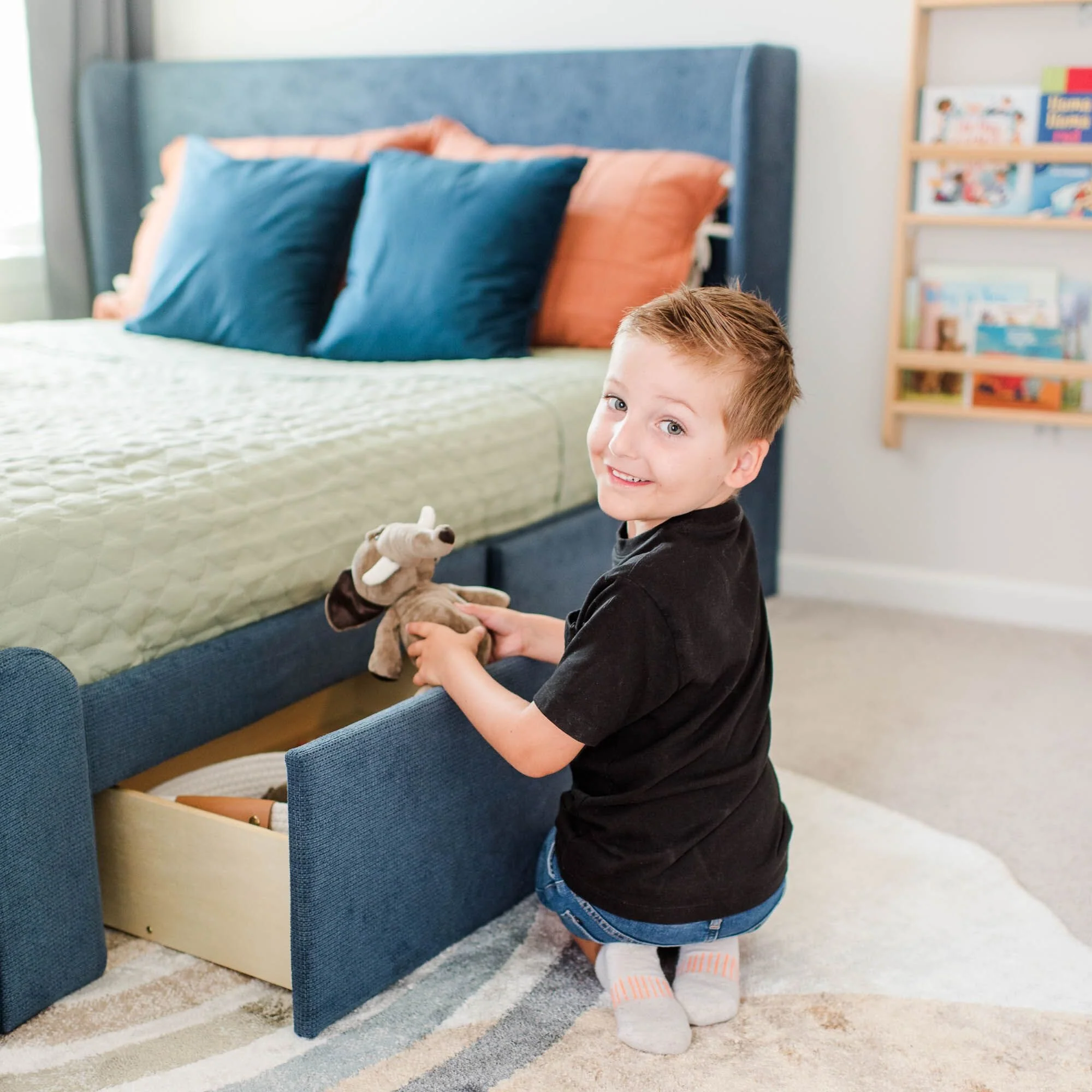 Nicholas Upholstered Full Bed - Image 54